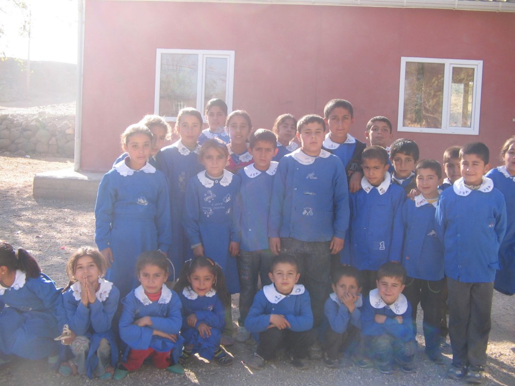 Diyarbakır-Bağlar Develi Köyü İlköğretim Okulu